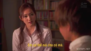 Chàng trai trẻ địt bà chủ lầu xanh lồn vẫn khít