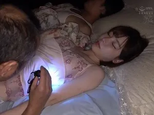 Lọ nước hoa thần kỳ